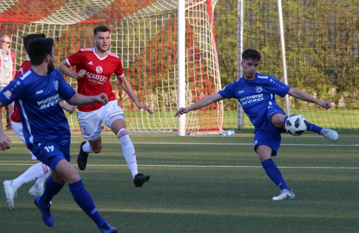 32. Kreispokalsieg für den FV 09 ... 3:2-Sieg beim VfL Biedenkopf - FV 09 Breidenbach