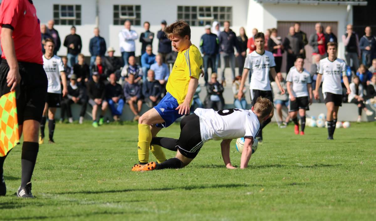 B-Jgd.  JFV Hinterland - SF/BG Marburg II   0:1 (0:0) - FV 09 Breidenbach