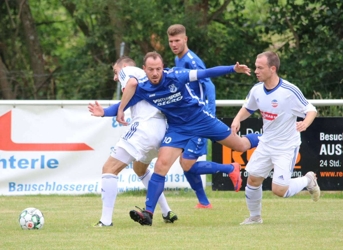 Kahl- & Schlichterle-Cup 2019 ... FCE siegt gegen FV 09 ... Breuer-Elf wird Dritter - FV 09 Breidenbach