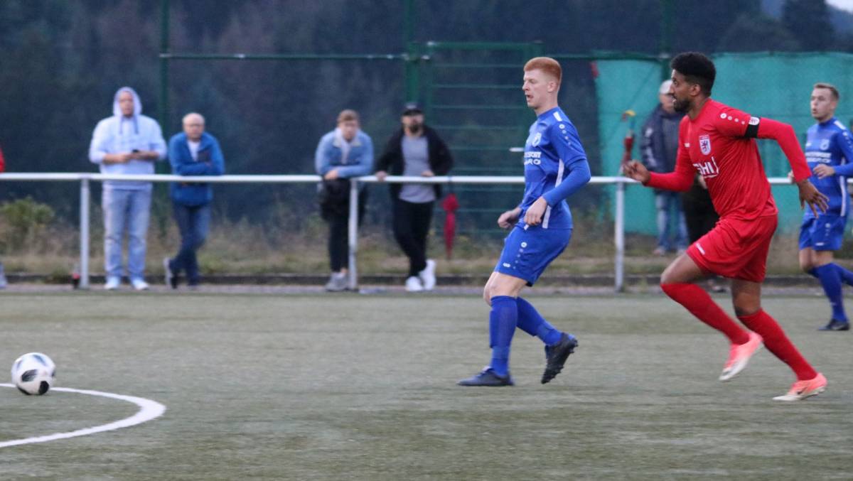 FV 09 verliert trotz guter Ansätze ... 0:3 gegen FC Gießen II - FV 09 Breidenbach