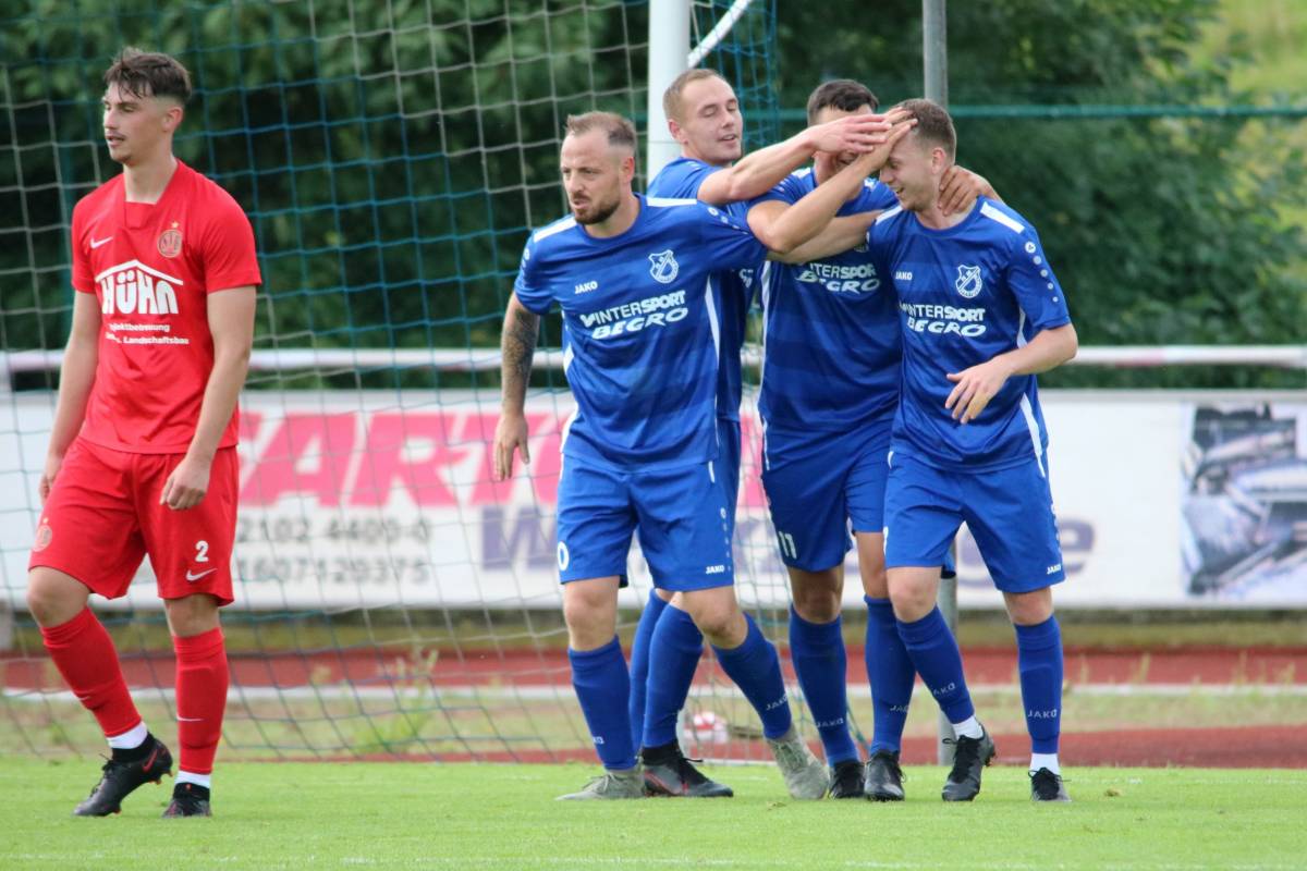 FV09 - SV Bauerbach 4:1 (1:0) ... 1. Sieg eingefahren! - FV 09 Breidenbach
