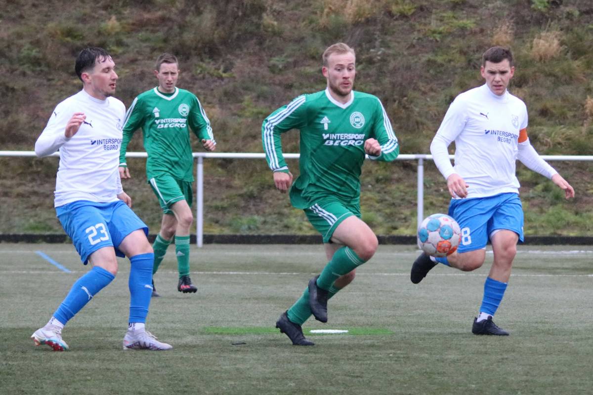 FV 09 II - SSV Endbach/Günterod  3:1 (2:0) ... FV-Reserve steigert sich von Spiel zu Spiel - FV 09 Breidenbach