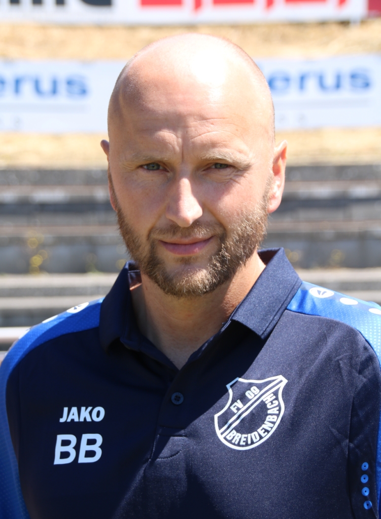 Björn Breuer verlängert beim FV 09 Breidenbach